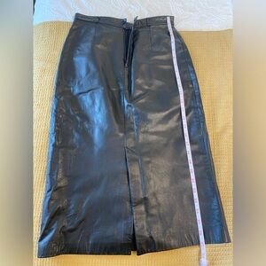 BLACK LEATHER MIDI SKIRT